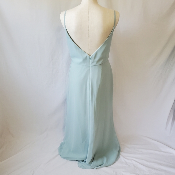 Jim Hjelm Occasions Chiffon Gown - Picture 10 of 12